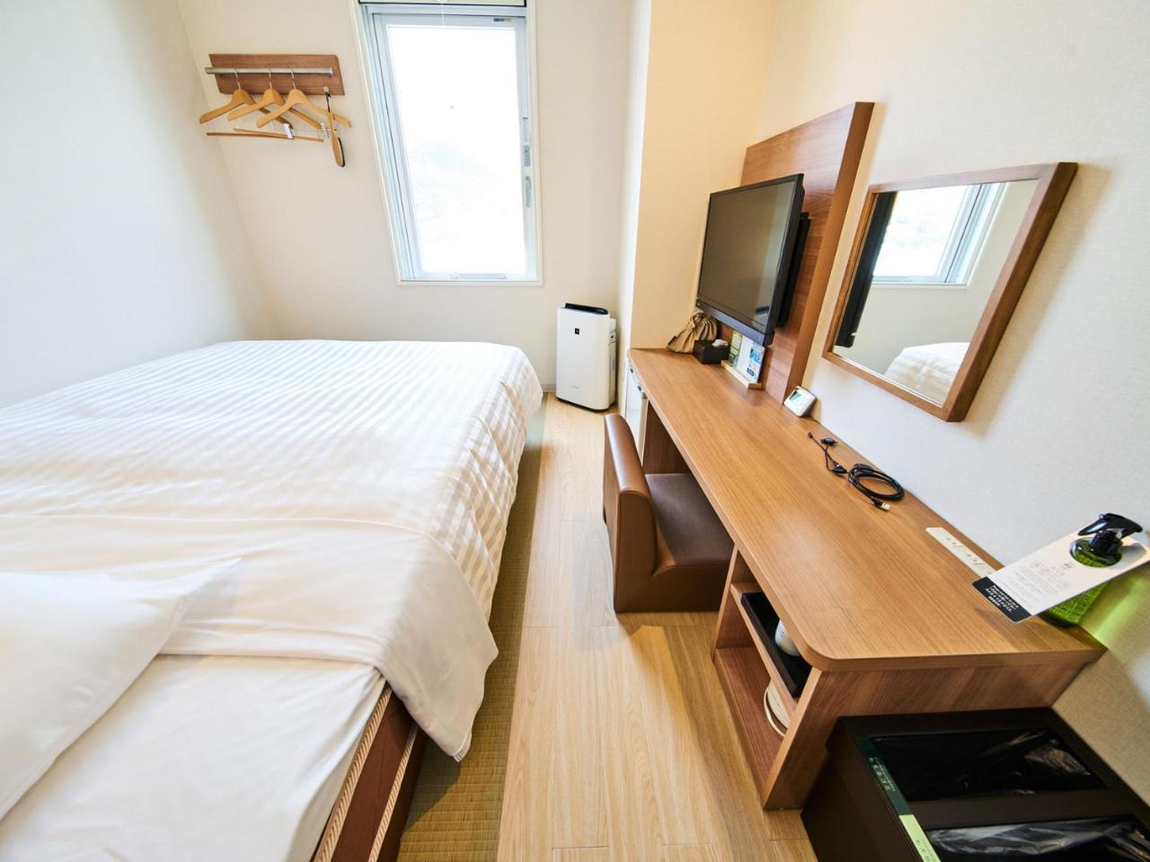 Super Hotel Mihara Ekimae Экстерьер фото